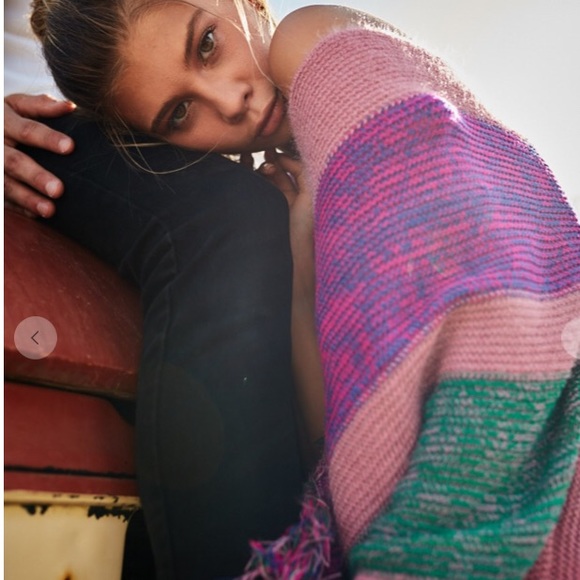 1 LEFT NEW 💕❤️Soft Boho SPRING Poncho boutique - Picture 6 of 9